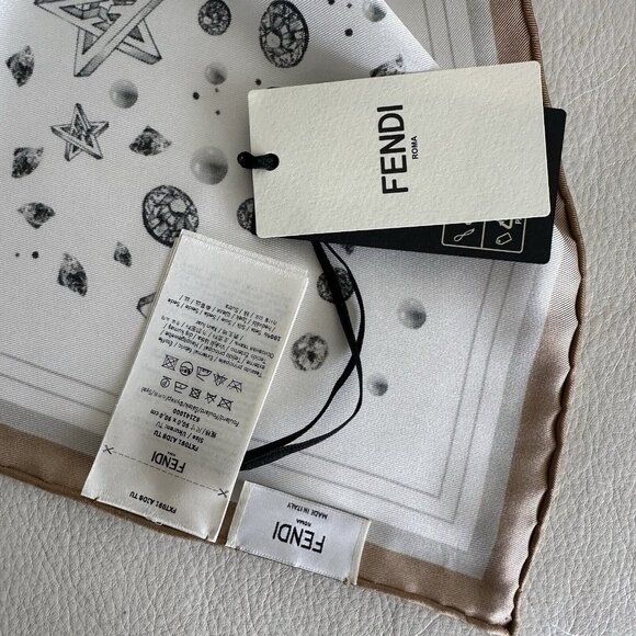NWT Fendi Scarf 100% Silk Stars Beige Planets 100% Authentic 90 cm 90 cm - Picture 9 of 9